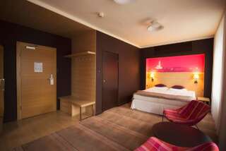 Отель Best Western Hotel Cristal Белосток Номер «Комфорт» с кроватью размера «queen-size»-4